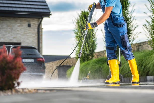 Best Commercial Building Pressure Washing  in Corydon, IA